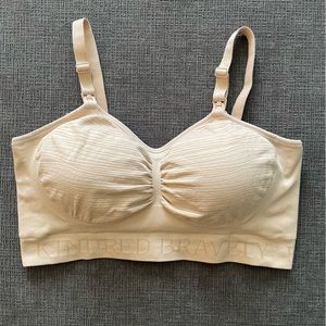 Sublime Hands Free Pumping and Nursing Bra